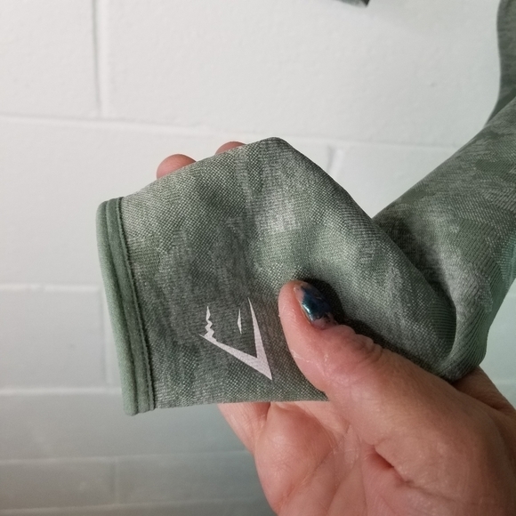 Gymshark adapt fleck green camo crop long sleeve top - Picture 8 of 12